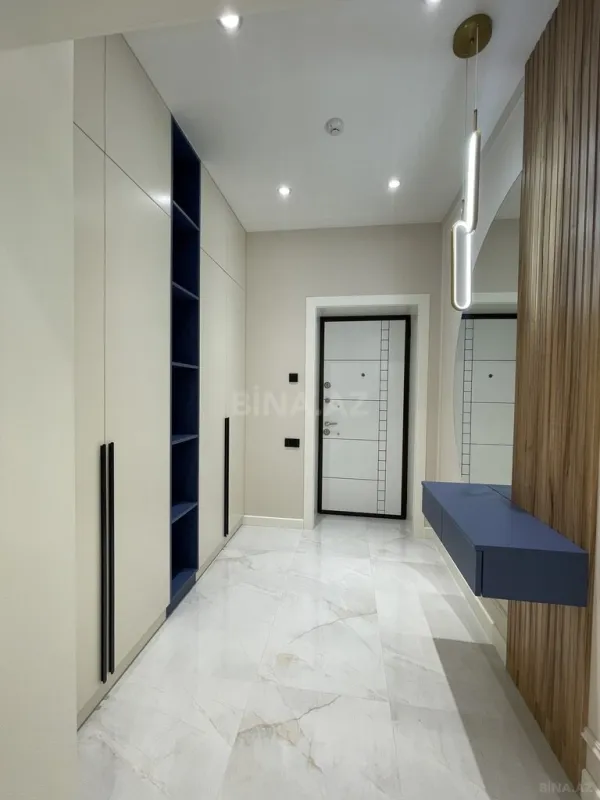 Satılır 3 otaqlı mənzil 103 m²