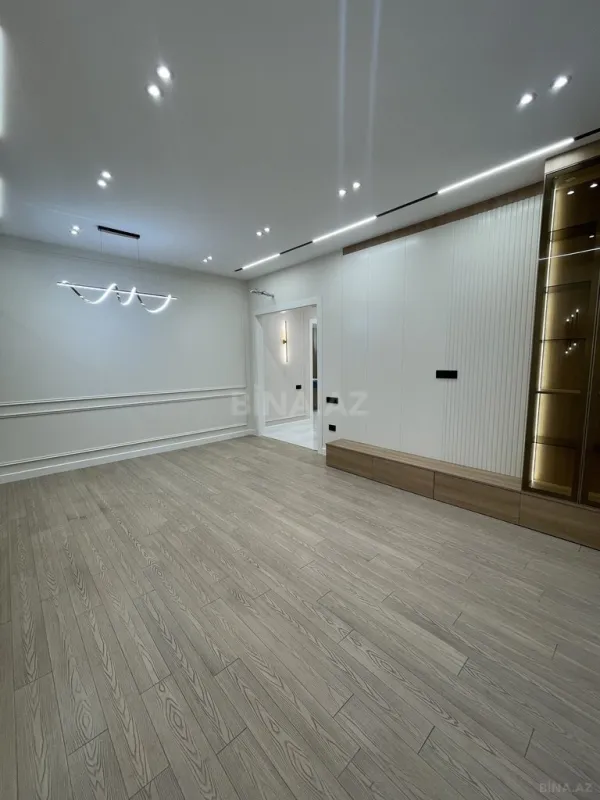 Satılır 3 otaqlı mənzil 103 m²