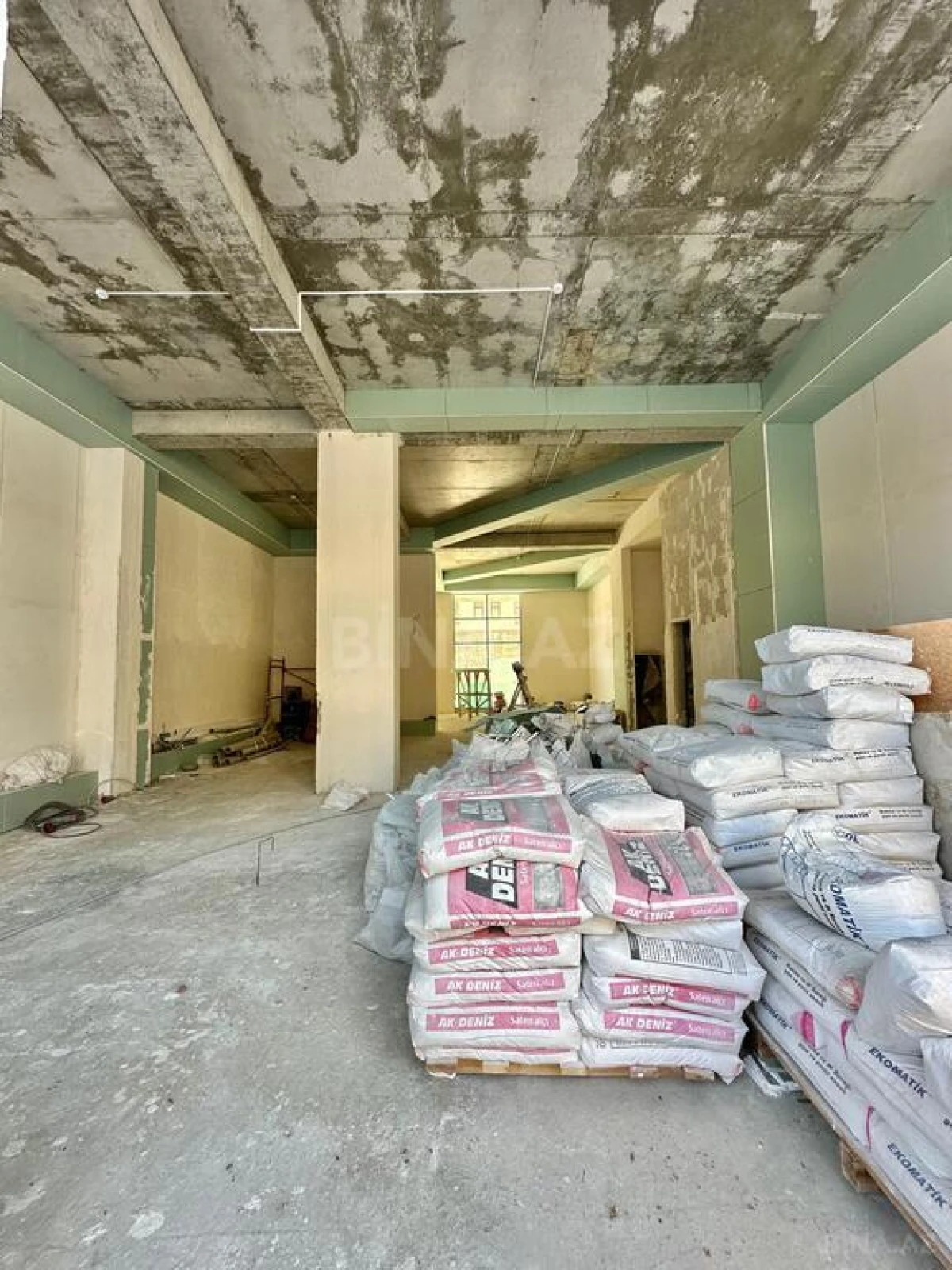 Kirayə verilir obyekt 110 m²