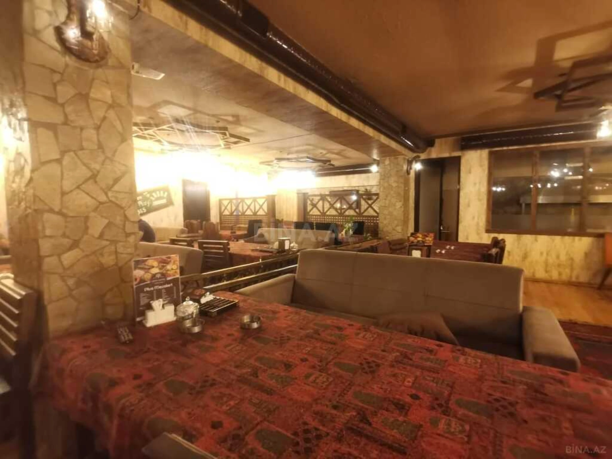 Satılır obyekt 300 m²