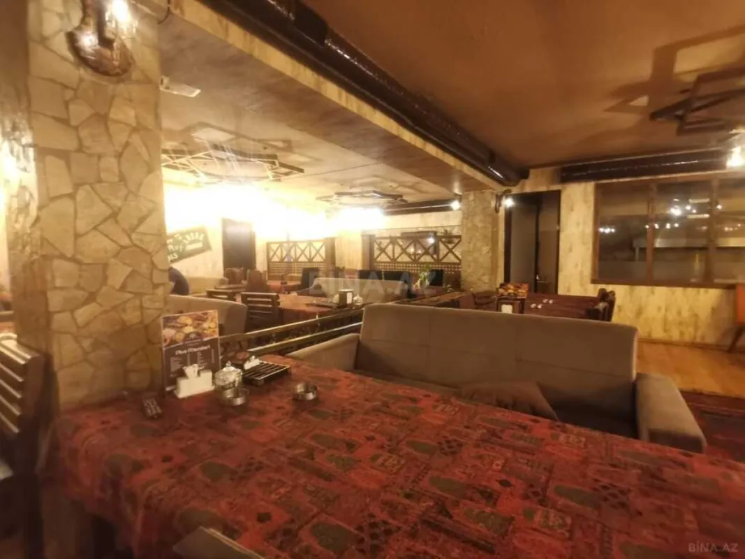 Satılır obyekt 300 m²