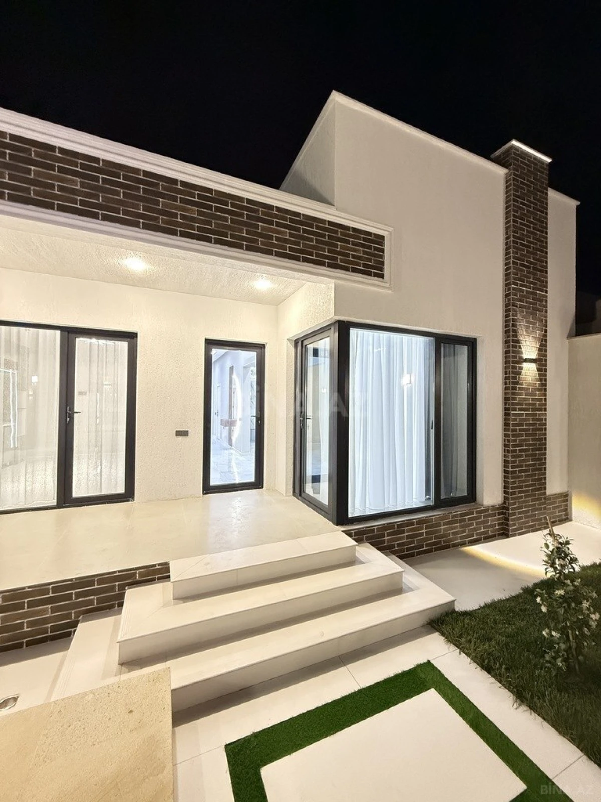 Satılır 4 otaqlı həyət evi 165 m²