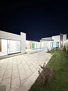 Satılır 4 otaqlı həyət evi 165 m²