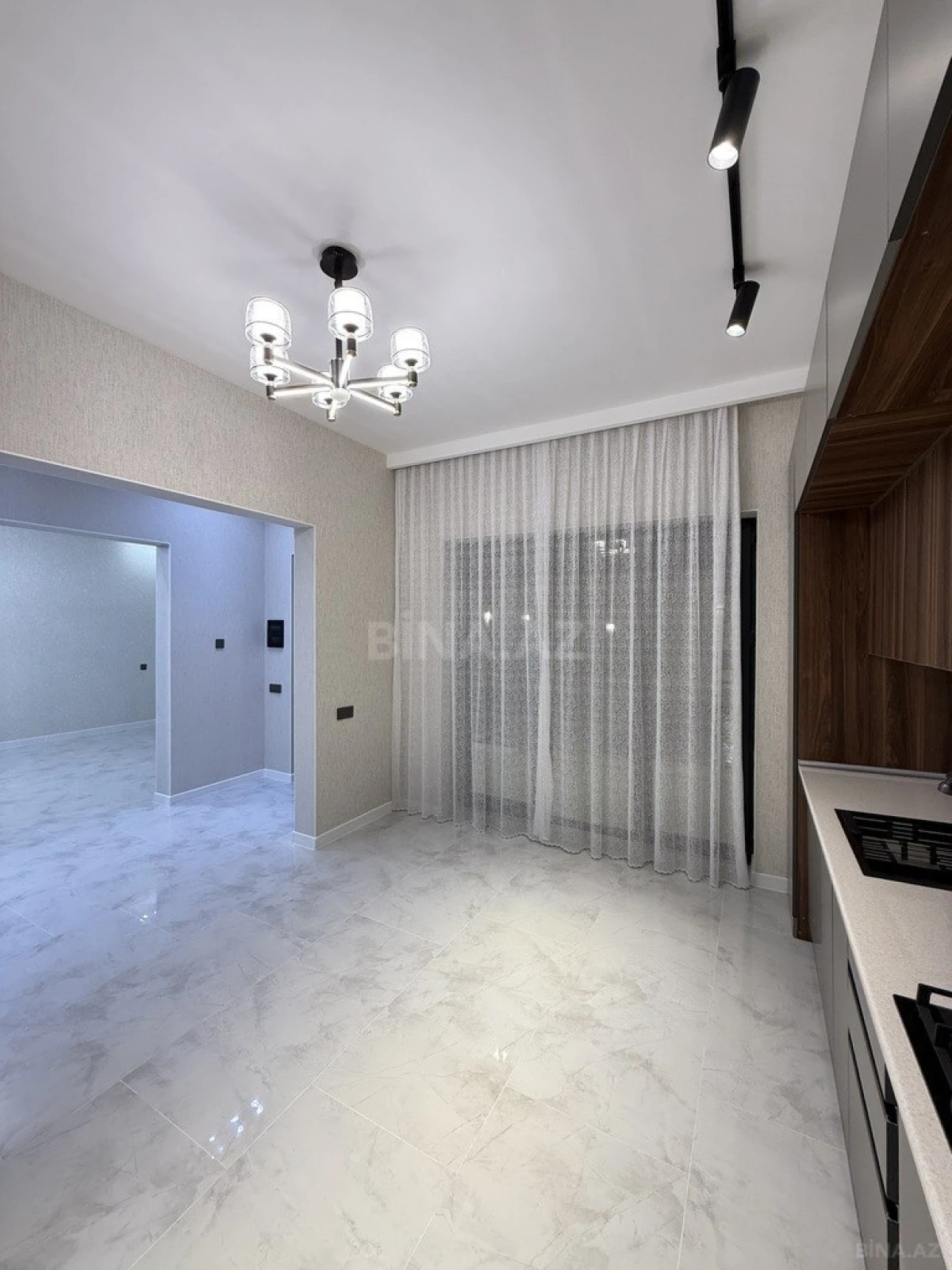 Satılır 4 otaqlı həyət evi 165 m²