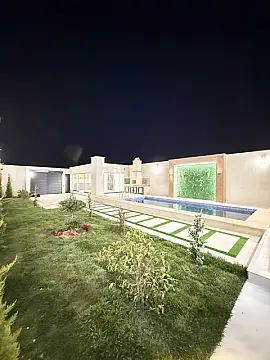 Satılır 4 otaqlı həyət evi 165 m²