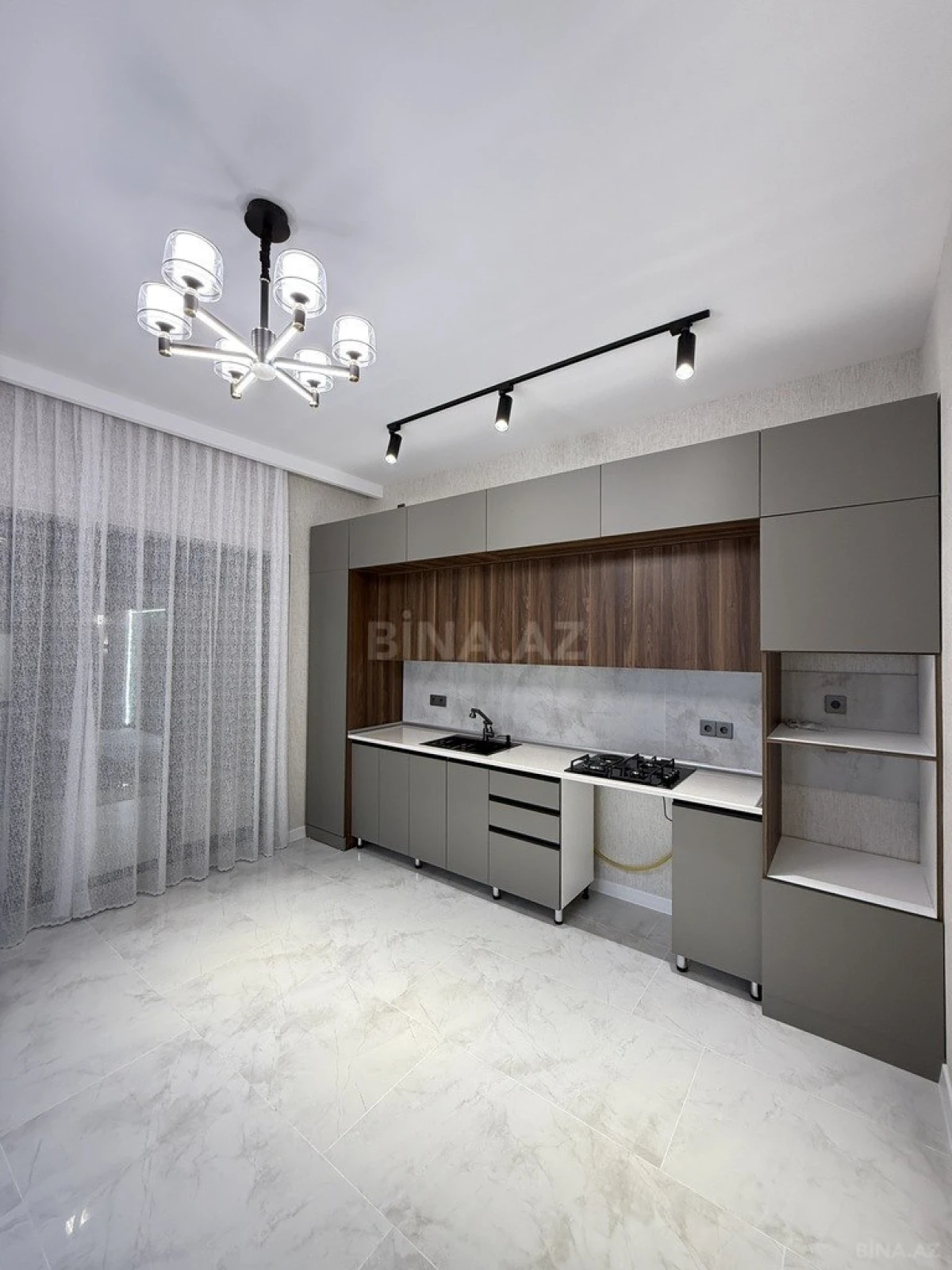 Satılır 4 otaqlı həyət evi 165 m²