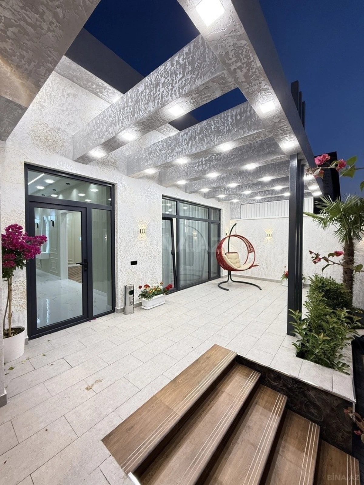 Satılır 4 otaqlı həyət evi 155 m²