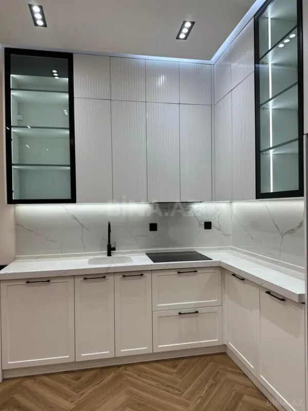 Kirayə verilir 2 otaqlı mənzil 75 m²