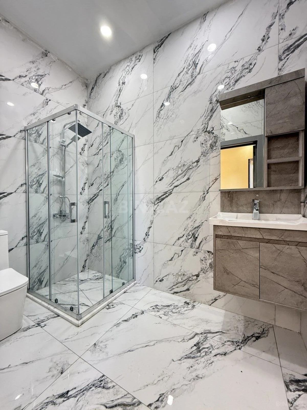 Satılır 4 otaqlı həyət evi 150 m²