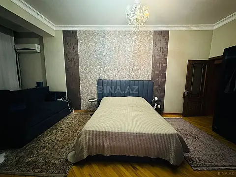 Satılır 2 otaqlı mənzil 115 m²
