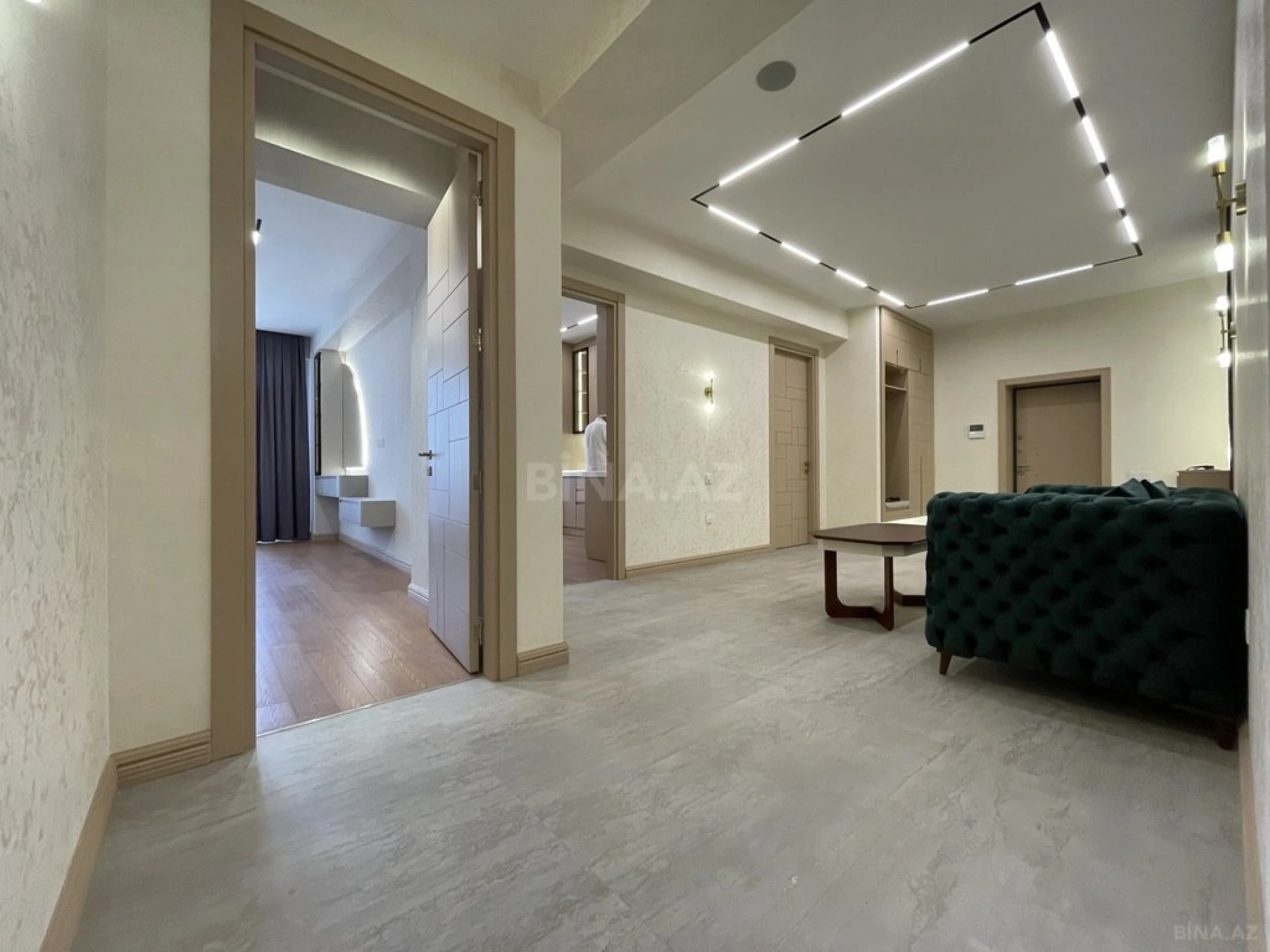 Satılır 3 otaqlı mənzil 132.2 m²