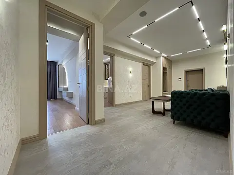 Satılır 3 otaqlı mənzil 132.2 m²
