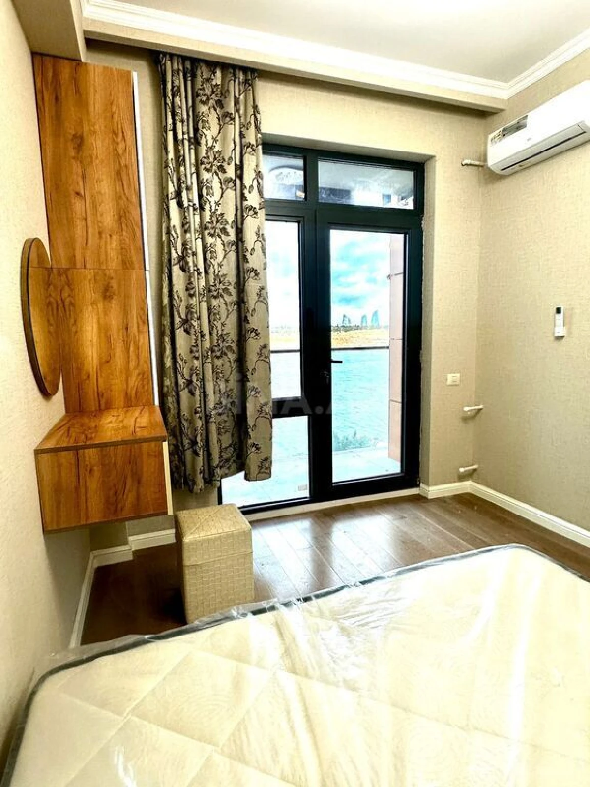 Kirayə verilir 2 otaqlı mənzil 55 m²