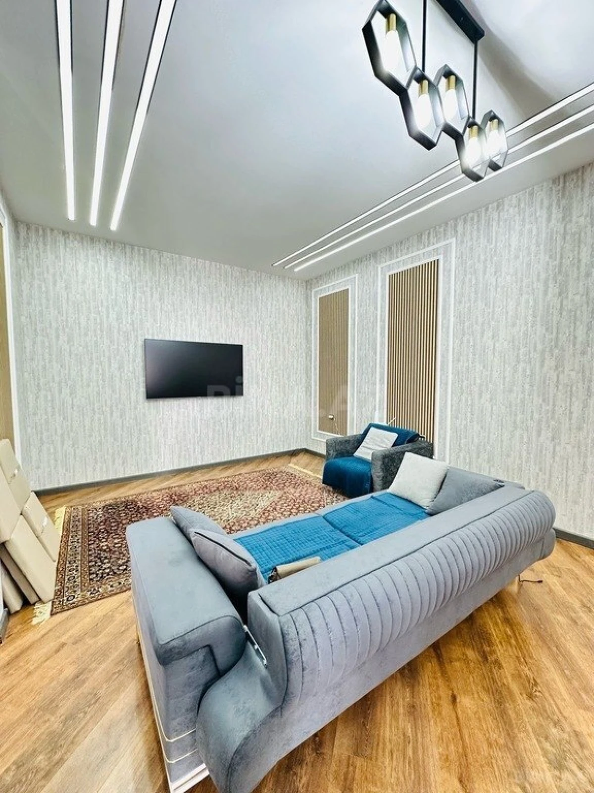 Kirayə verilir 4 otaqlı həyət evi 200 m²