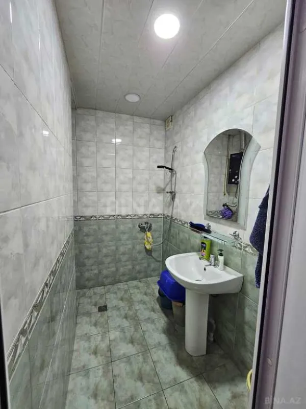 Satılır 4 otaqlı mənzil 105 m²