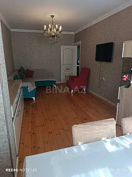 Satılır 4 otaqlı mənzil 120 m²