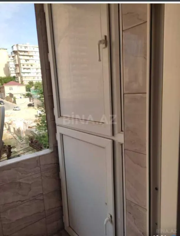 Satılır 4 otaqlı mənzil 120 m²