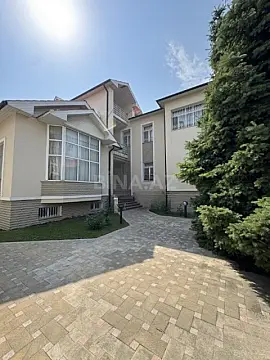 Satılır 10 otaqlı həyət evi 544 m² — Bakı 10 otaq 544.00 m²