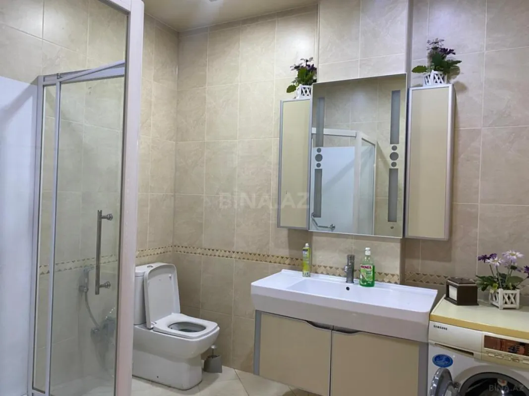 Satılır 3 otaqlı mənzil 137 m²