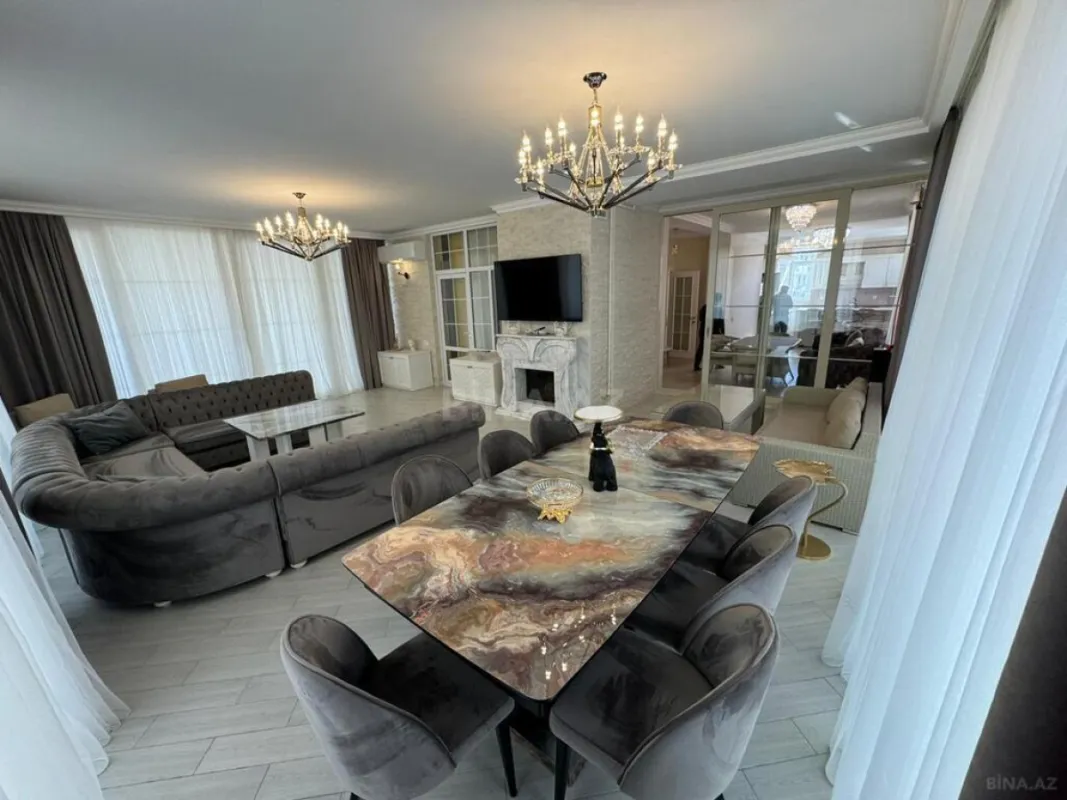 Satılır 5 otaqlı mənzil 234 m²