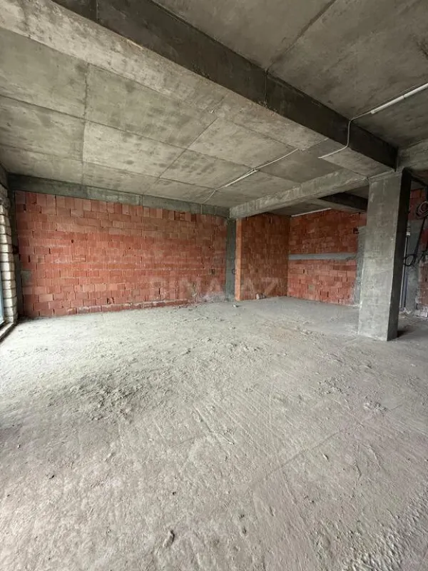 Satılır 1 otaqlı mənzil 58 m²