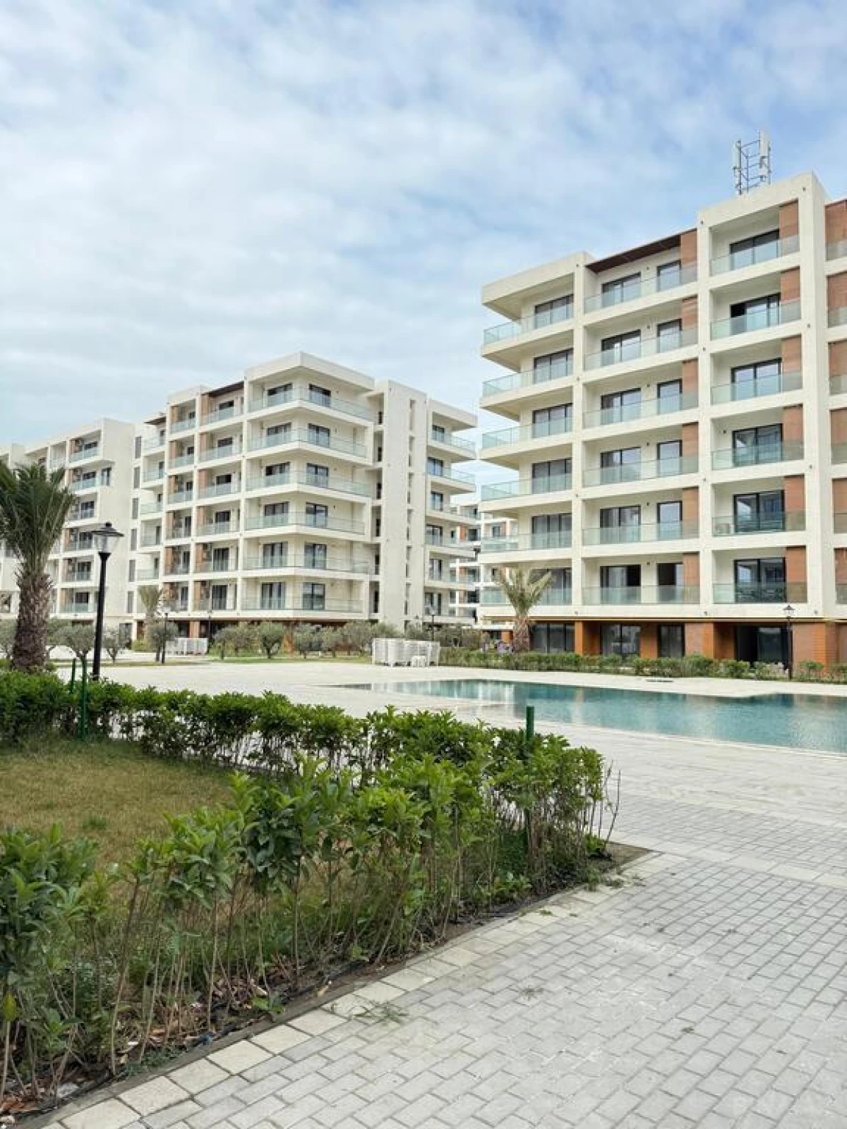 Satılır 1 otaqlı mənzil 58 m²