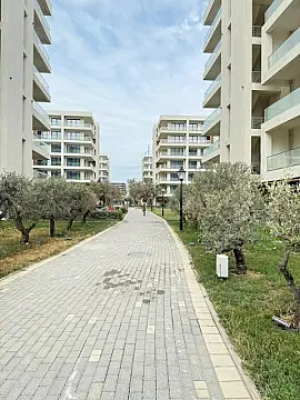 Satılır 1 otaqlı mənzil 58 m²
