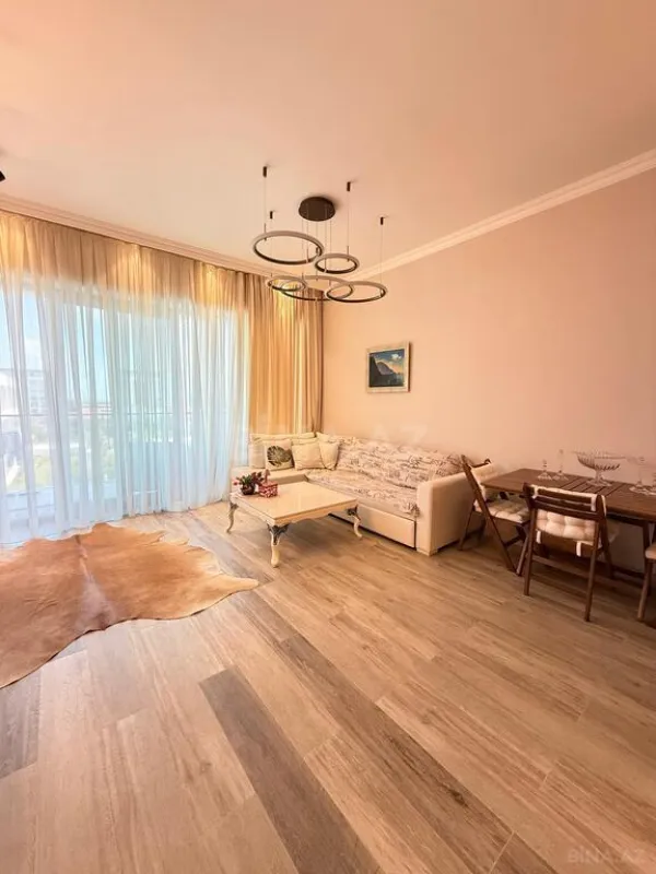 Satılır 3 otaqlı mənzil 100 m²