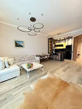 Satılır 3 otaqlı mənzil 100 m²