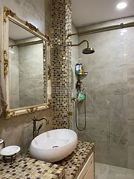 Satılır 3 otaqlı mənzil 137 m²