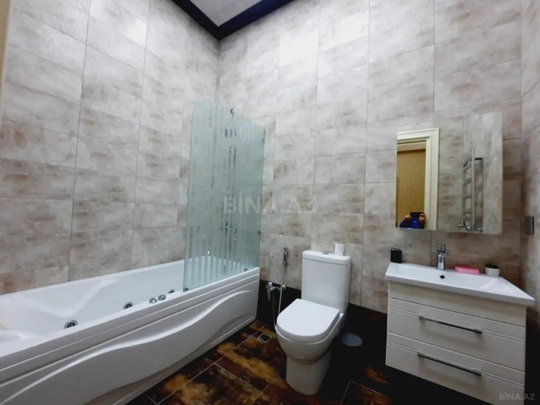 Kirayə verilir 6 otaqlı həyət evi 300 m²