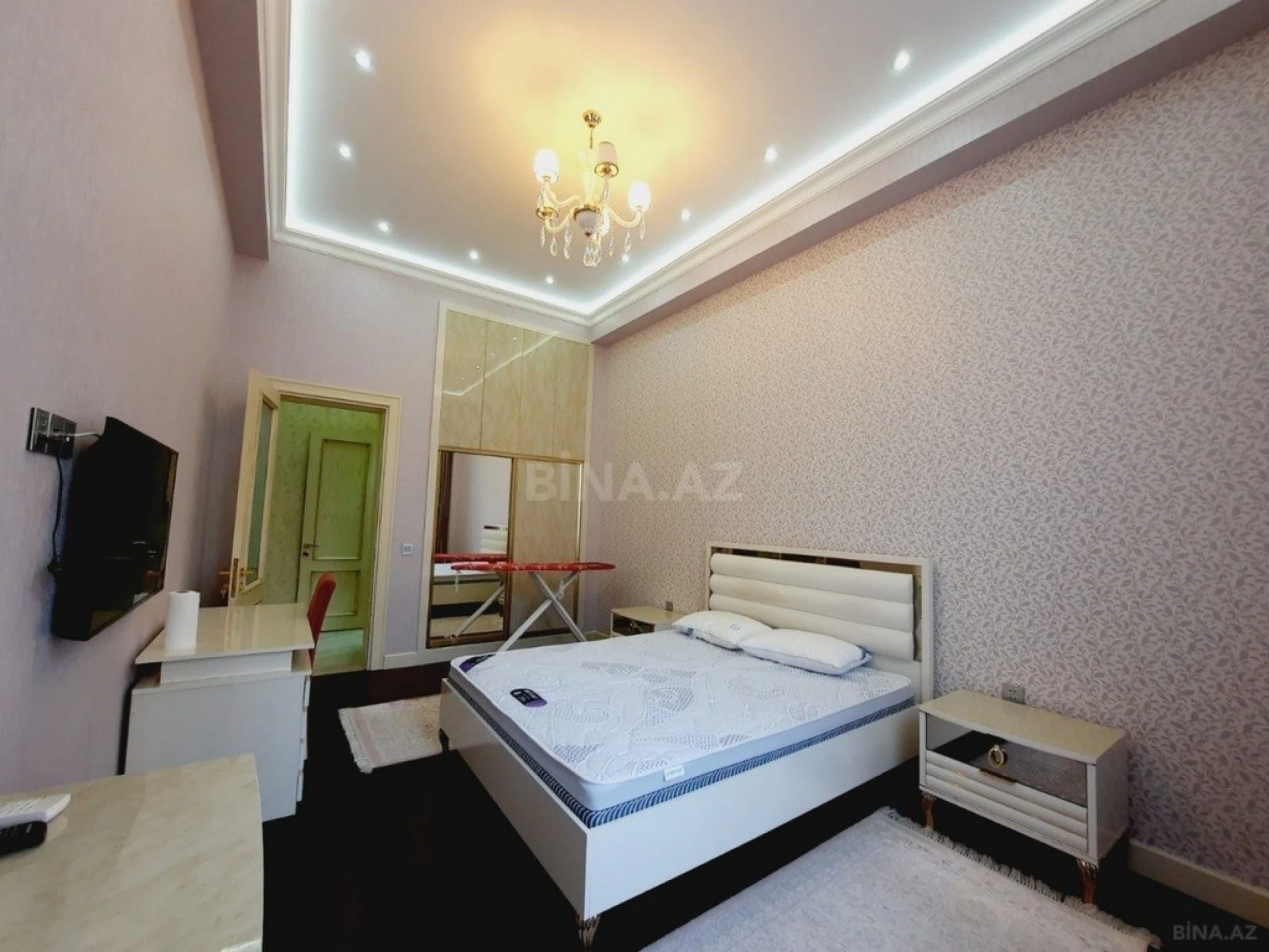 Kirayə verilir 6 otaqlı həyət evi 300 m²