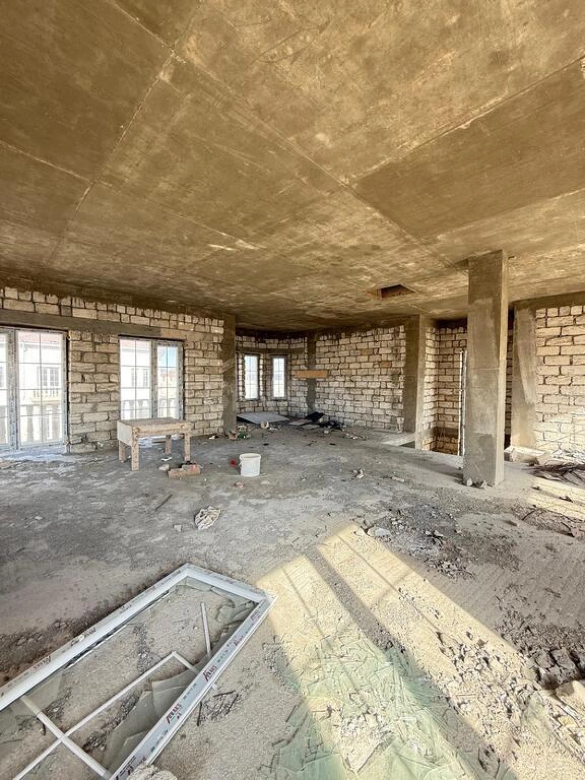 Satılır 6 otaqlı həyət evi 230 m²