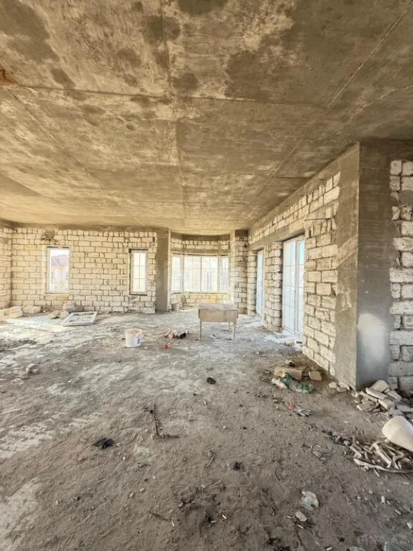 Satılır 6 otaqlı həyət evi 230 m²