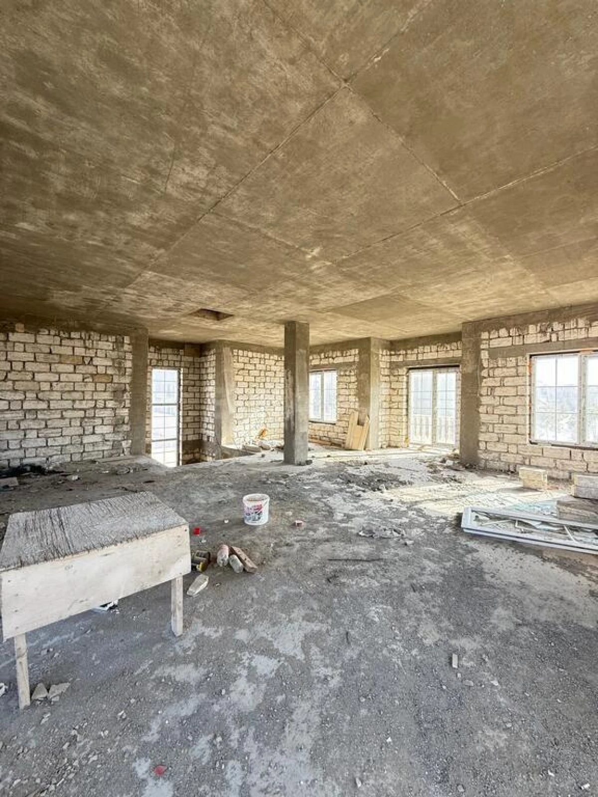 Satılır 6 otaqlı həyət evi 230 m²