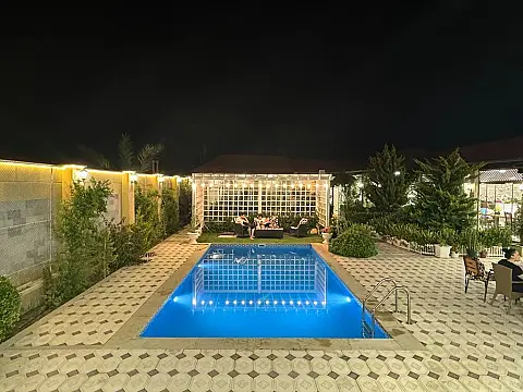 Kirayə verilir 3 otaqlı həyət evi 300 m²