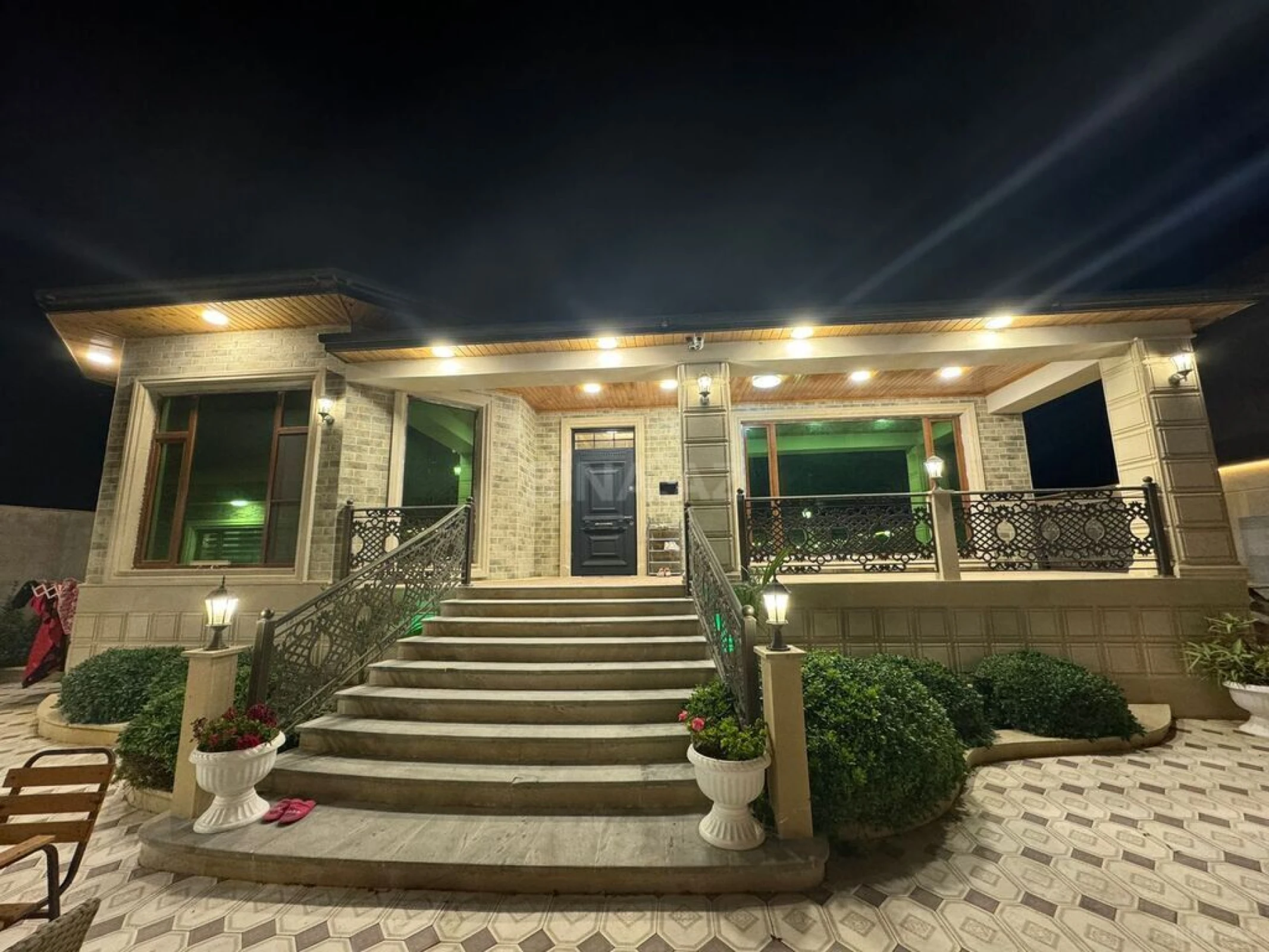 Kirayə verilir 3 otaqlı həyət evi 300 m²