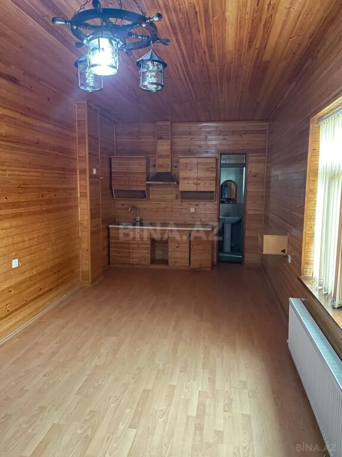 Satılır 4 otaqlı həyət evi 200 m²