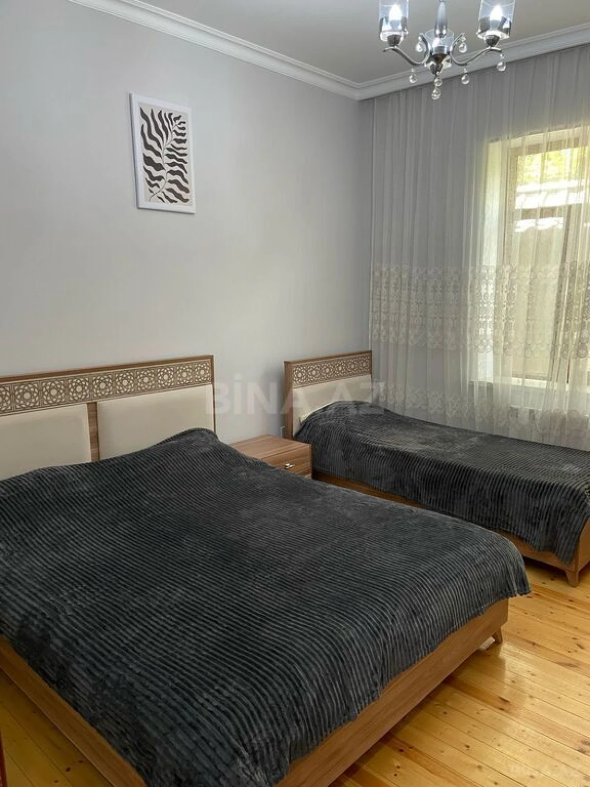 Satılır 4 otaqlı həyət evi 200 m²