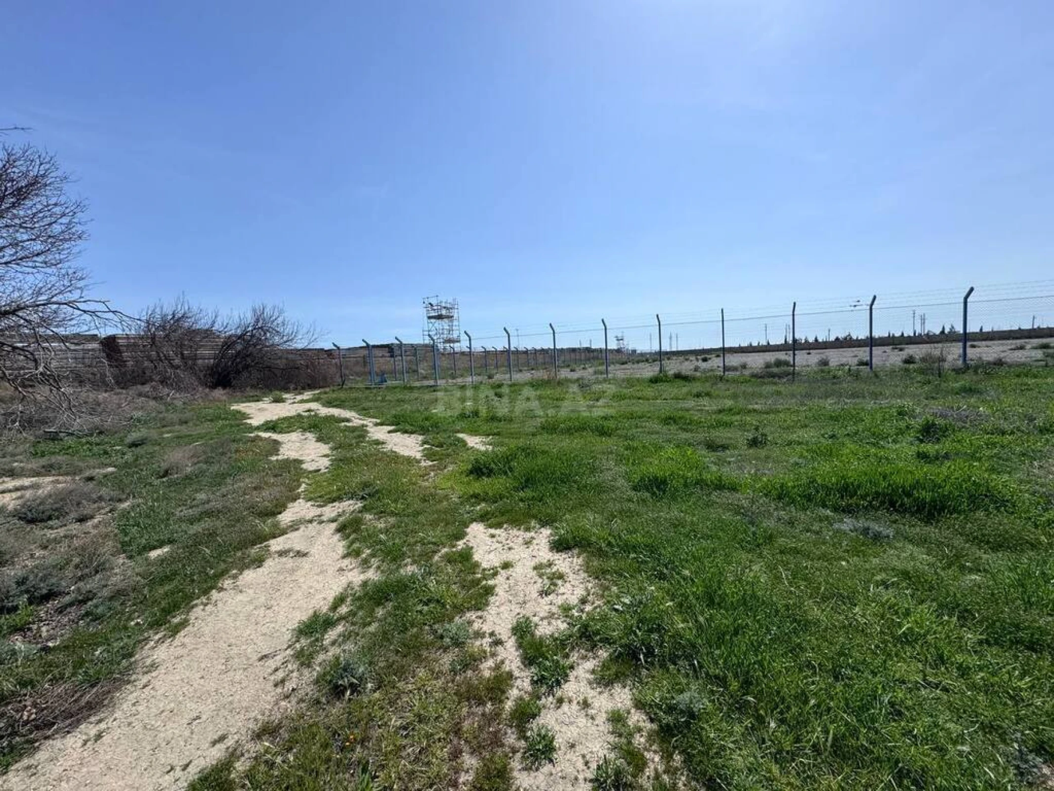 Satılır torpaq sahəsi 200 m²