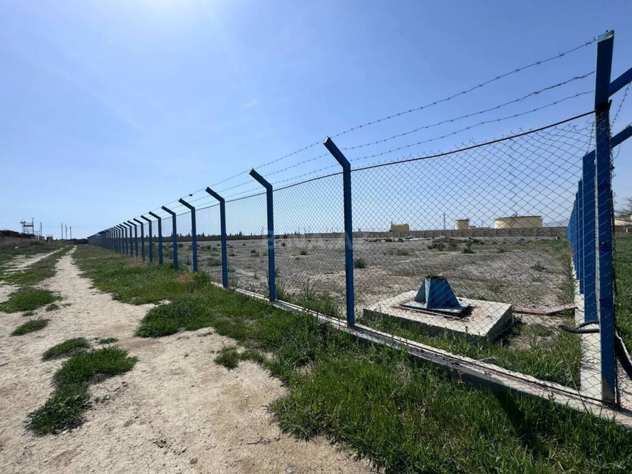 Satılır torpaq sahəsi 200 m²