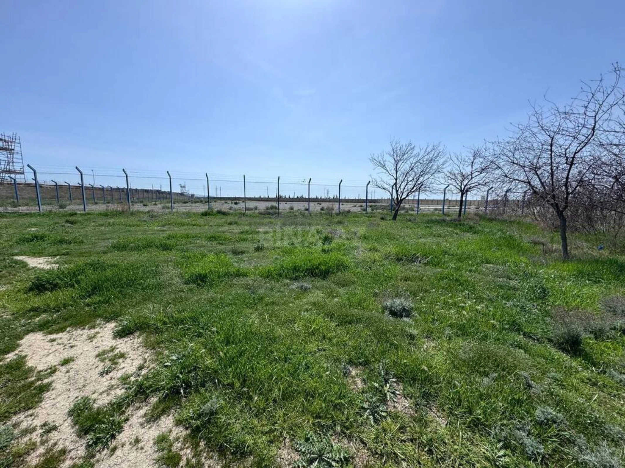 Satılır torpaq sahəsi 200 m²