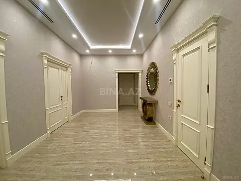 Satılır 3 otaqlı mənzil 159 m²