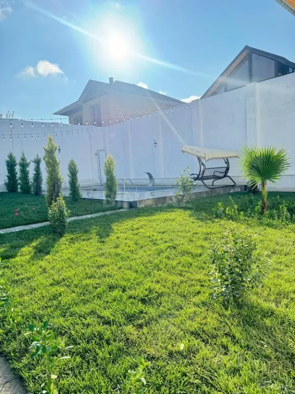 Satılır 6 otaqlı həyət evi 200 m²