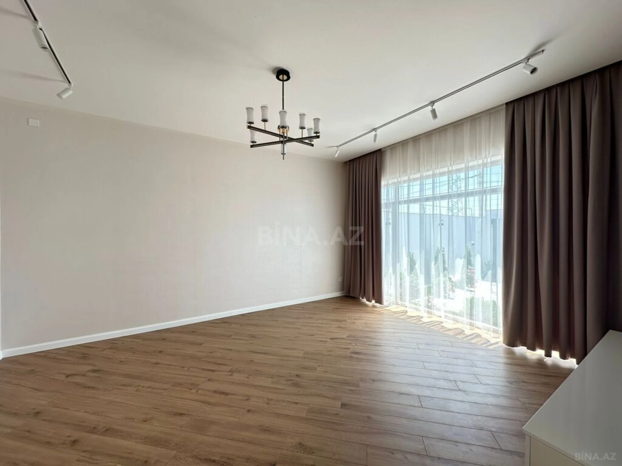 Satılır 4 otaqlı həyət evi 160 m²