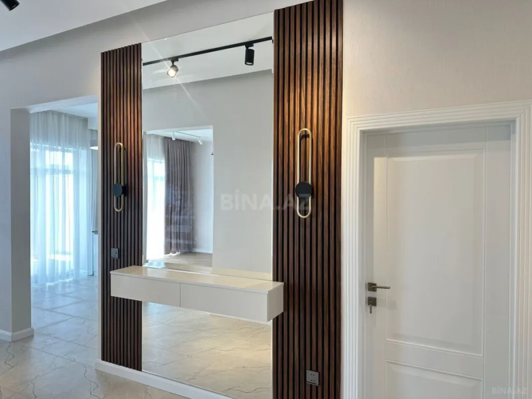 Satılır 4 otaqlı həyət evi 160 m²