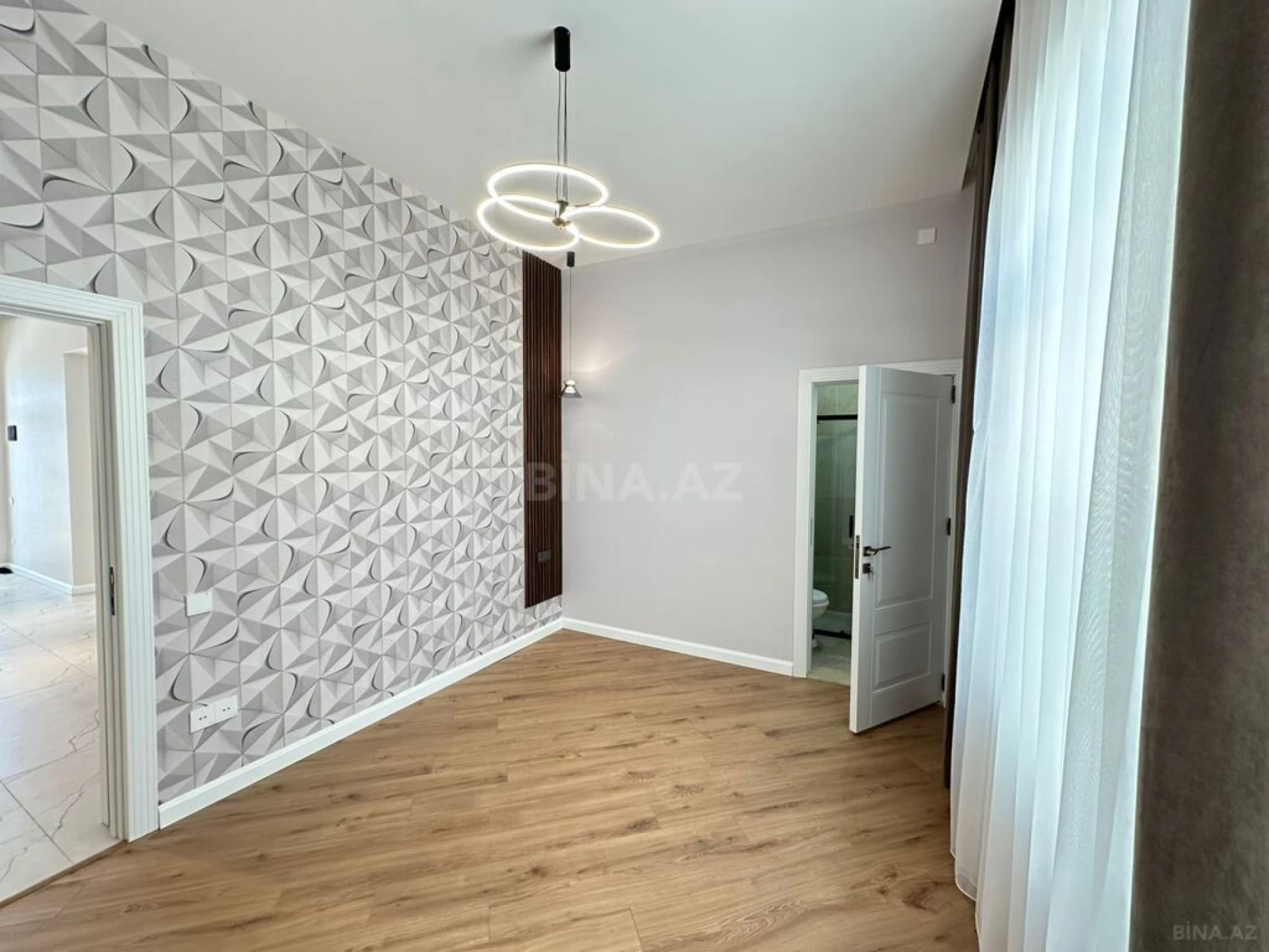 Satılır 4 otaqlı həyət evi 160 m²