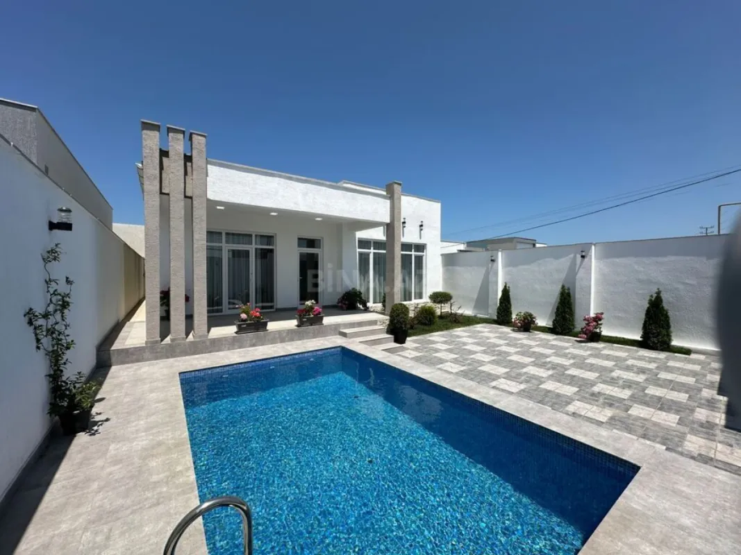 Satılır 4 otaqlı həyət evi 160 m²