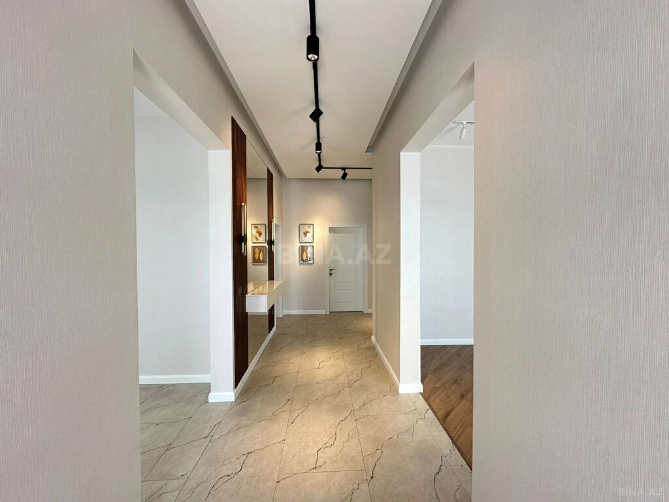 Satılır 4 otaqlı həyət evi 160 m²