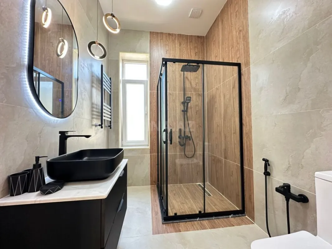 Satılır 4 otaqlı həyət evi 160 m²